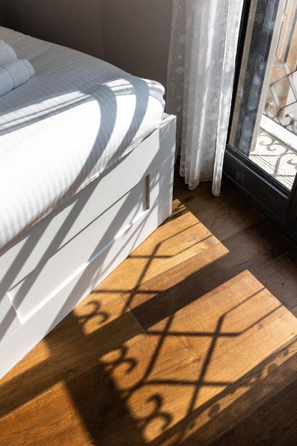 Elegant Apartment W Balcony & Mamad In Heart Of Tel Aviv By Sea N' Rent Экстерьер фото